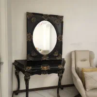 آینه و کنسول در حد نو حتی مناسب عروس خانوم ها