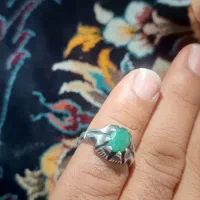 انگشتر زمرد کلمبیا ذغال دار