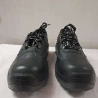 کفش ایمنی|کیف، کفش، کمربند|ایلخچی, |دیوار