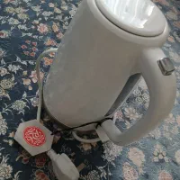 دو مدل کتری برقی نو|قوری، کتری، قهوه‌ساز دستی|پرند, فاز ۲|دیوار