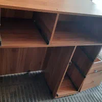 میز کار در حو نو