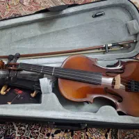 ویالون tf student اصلی 2/4|ویولن|اصفهان, باغ دریاچه|دیوار
