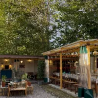 استخدام نیروی کار در رستوران وطن گلسار