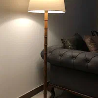 طرح بامبو آباژور ایستاده،