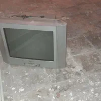 یک عدد تلویزیون کاملا سالم سالم