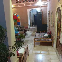 استخدام نیروی کار در کافه رستوران
