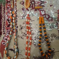 سه عدد تسبیح