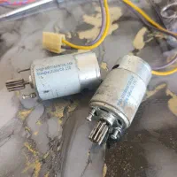 موتور ۱۲ ولت