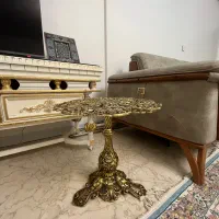 میز‌برنجی|میز تلفن|تهران, نیروی هوایی (پیروزی)|دیوار