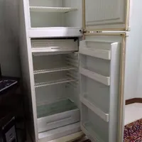 یخچال فریزر فروزان تمیز و سالم  بدون هیچ عیبی|یخچال و فریزر|شاهین‌شهر, شهرک گلدیس|دیوار