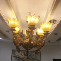 لوستر برنزی طرح ملکه