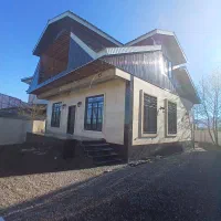 ویلا نوساز/۱۸۰ متر بنا/۷۶۰ متر زمین/منطقه برند