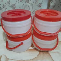 جا ترشی و حبوباتی .جاهمه چی میشه،زیاد دارم|ظروف نگهدارنده، پلاستیکی، یک‌بارمصرف|شاهین‌شهر, شهرک گلدیس|دیوار