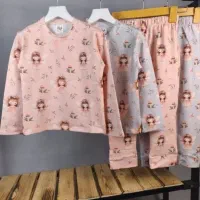 لباس بچگانه