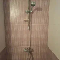 توالت فرنگی و دوش حمام و شیر آلات