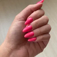 ترمیم و کاشت ناخن حرفه ای