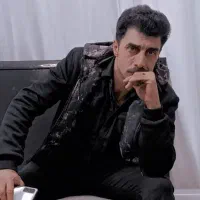 مکانیک فنی آچار به دست