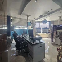 منشی مسلط به فتوشاپ