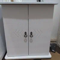 میز و آکواریوم