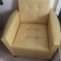 مبل تک نفره با روکش چرم|مبلمان خانگی و میز عسلی|صومعه‌سرا, |دیوار