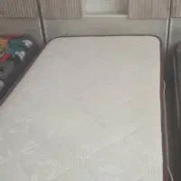فروش فوری تخت نوجوان در حد خیلی نو به دلیل مهاجرت|تخت و سرویس خواب|قشم, |دیوار