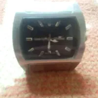 ساعت مربع سالم و نوساعت مربع تمیز و نو