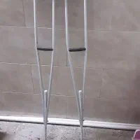 عصا زیر بغل