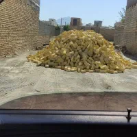 زمین تنگ افتاده بلوار. کشاورز