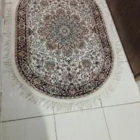 فرش بیضی