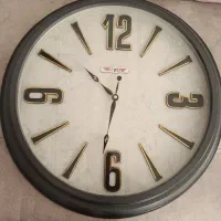 ساعت دیواری