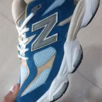 فروشندگی دانشجو در مغازه کفش