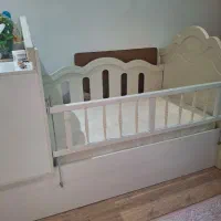 تخت خواب کودک. ۴۰۰۰،۰۰۰ تومان