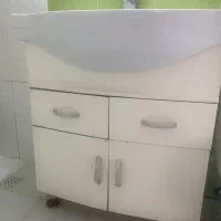 روشویی کمددار همراه با شیر آب|لوازم سرویس بهداشتی|آمل, |دیوار