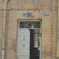 200متر دربست جهت انبار یا کارگاه