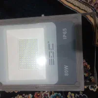 پرژکتور۸۰وات