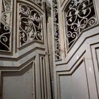 درب منزل از آهن سنگین