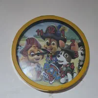 ساعت دیواری سگهای نگهبان