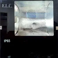 پرژکتور بزرگ