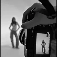 مدل عکاسی و بازیگر تیزر های کوتاه