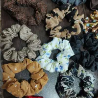 کش موی پارچه ای در رنگبندی متنوع به صورت عمده|زیورآلات و اکسسوری|رشت, جانبازان|دیوار