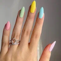 آموزش کاشت ناخن قیمت ویژه