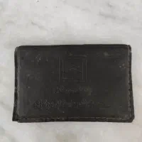 چند تا کارت اعتباری پیدا کردم