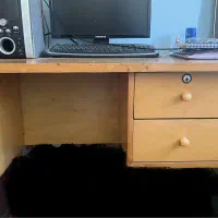 میز تحریر چوبی