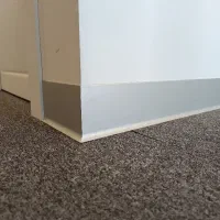 قرنیز آلومینیومی روکار ـمشکی/سفید/خودرنگ