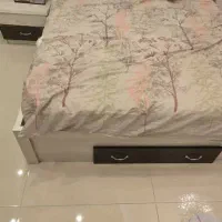فروش تخت و میز توالت|تخت و سرویس خواب|قم, میرزائیه|دیوار