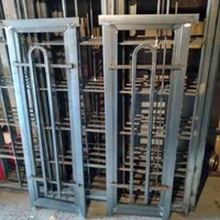 درب انباری و پشت بام خرپشته و پنچره آهنی|مصالح و تجهیزات ساختمان|تبریز, |دیوار