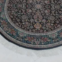 ۲عدد فرش گرد۱/۵در۱/۵ ارای مشهد۱۲۰۰شانه صادراتی
