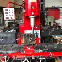 کارگر تراشکار موتوری سیلندر و سرسیلندر