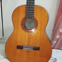 گیتار یاماها c40|گیتار، بیس، امپلیفایر|قوچان, |دیوار