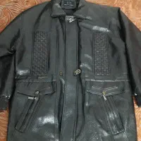 کاپیشن چرم طرح اورکت|لباس|فردیس, منظریه|دیوار